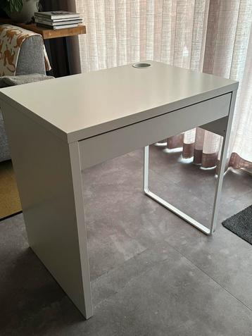 Wit bureau 73x50x75 cm met lade voor studie, studentenkamer beschikbaar voor biedingen