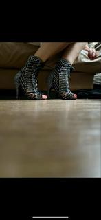 Zwarte Dansschoenen met Diamant-Look-Kristallen - Maat 37, Ophalen, Zo goed als nieuw, Zwart, Dansschoenen