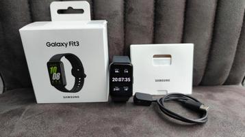Sporthorloge Samsung Galaxy Fit3 zo goed als nieuw met bon. beschikbaar voor biedingen