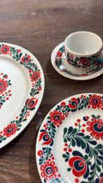 Hongaars servies., Ophalen