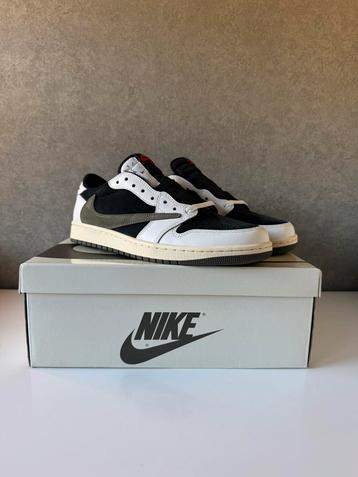 NIKE AIR JORDAN 1 LOW TRAVIS SCOTT OLIVE  - 36 T/M 46 beschikbaar voor biedingen