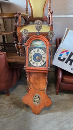 Vroeg antieke Fries staartklok € 150