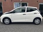 Toyota Aygo 1.0 VVT-i x-fun KOUDE AIRCO / LED / CV+AB / RIJK, Voorwielaandrijving, Stof, Gebruikt, Met garantie (alle)