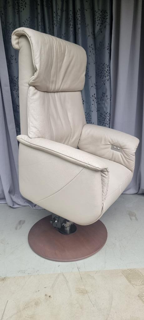 Prominent Goteborg sta op staop stoel leder maat Medium, Huis en Inrichting, Fauteuils, Zo goed als nieuw, Leer, Ophalen