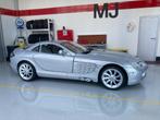 Mercedes Benz SLR McLaren 1:18 Maisto Zilver MJ, Hobby en Vrije tijd, Modelauto's | 1:18, Ophalen of Verzenden, Zo goed als nieuw