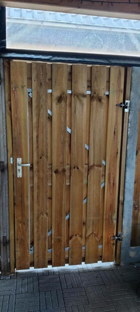Tuindeur schutting, Tuin en Terras, Tuinpoorten, Zo goed als nieuw, Draaipoort, Hout, 150 tot 200 cm, Minder dan 100 cm, Ophalen