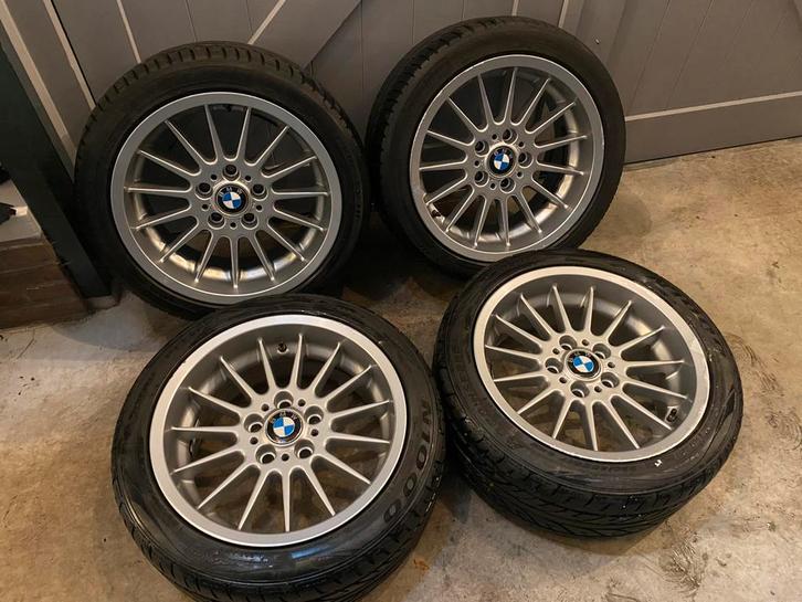 17 inch bmw style 32 velgen 225 45 17, Auto-onderdelen, Banden en Velgen, Banden en Velgen, Zomerbanden, 17 inch, 225 mm, Gebruikt