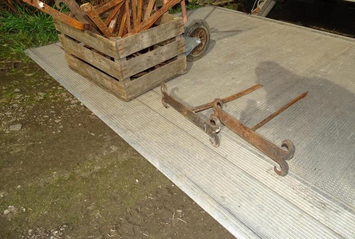 nog 6 dezelfde oude muurankers, Antiek en Kunst, Curiosa en Brocante, Ophalen