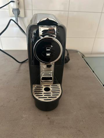 Koffiecupmachine beschikbaar voor biedingen
