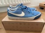 Nike blazer low wmns maat 44,5, Ophalen, Gedragen
