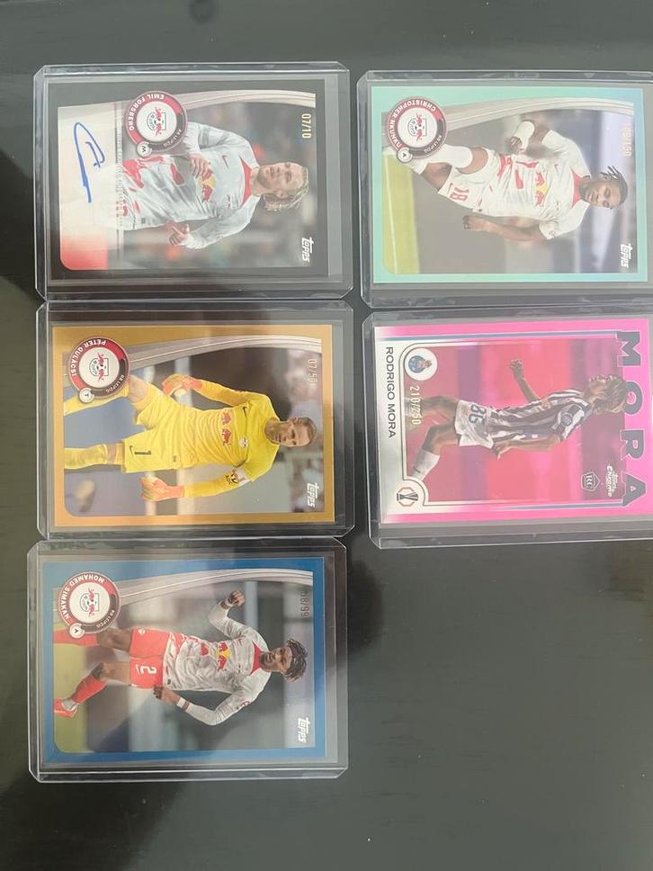 Topps Voetbalkaarten - Genummerde, auto & Leuke Kaarten., Hobby en Vrije tijd, Verzamelkaartspellen | Overige, Zo goed als nieuw