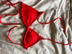 Rode triangel bikini top maat XS, Kleding | Dames, Badmode en Zwemkleding, Ophalen of Verzenden, Bikini, Rood, Loavies