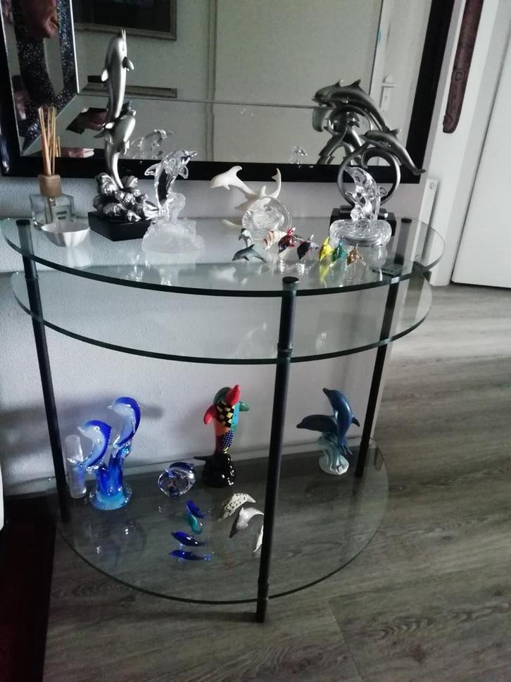 Mooie halfronde sidetable.Bijna gratis, Moet weg., Huis en Inrichting, Tafels | Sidetables, Zo goed als nieuw, 25 tot 50 cm, 100 tot 150 cm