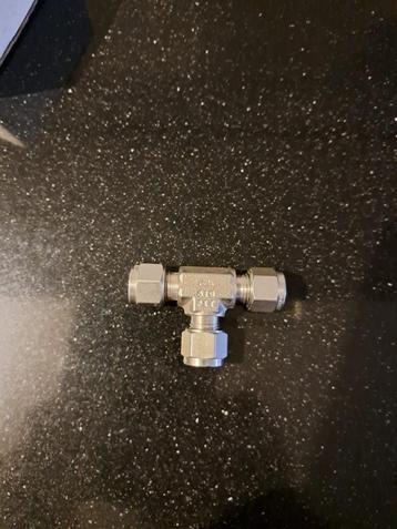 Parker A-lok T-koppeling ETM8-316 beschikbaar voor biedingen