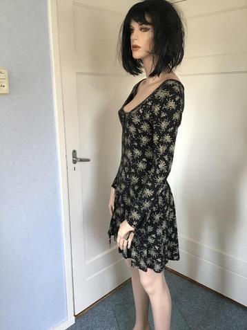 Zwart 'bohemian'- jurkje met bloemmotief vintage beschikbaar voor biedingen