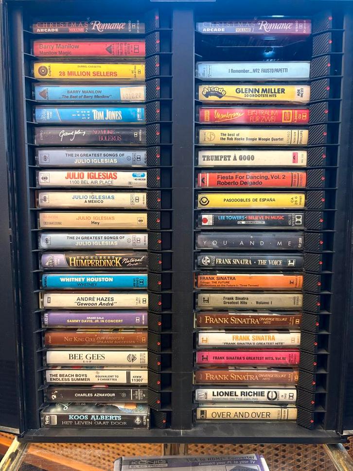Cassettebandjes: Sinatra, Hazes, Iglesias, etc., Cd's en Dvd's, Cassettebandjes, Gebruikt, Origineel, Pop, 26 bandjes of meer
