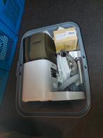 Kattenbak, automatis voederbak, krabpalen, speelspullen, etc, Ophalen, Gebruikt