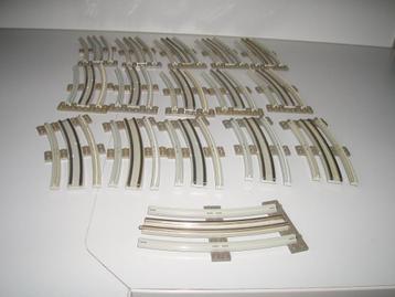 LEGO Rails 12v Gebogen GRIJS 1 tot 128 zeer goede staat!, beschikbaar voor biedingen
