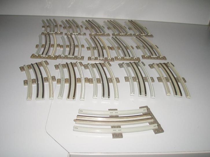 LEGO Rails 12v Gebogen GRIJS 1 tot 128 zeer goede staat!,, Kinderen en Baby's, Speelgoed | Duplo en Lego, Gebruikt, Lego, Complete set