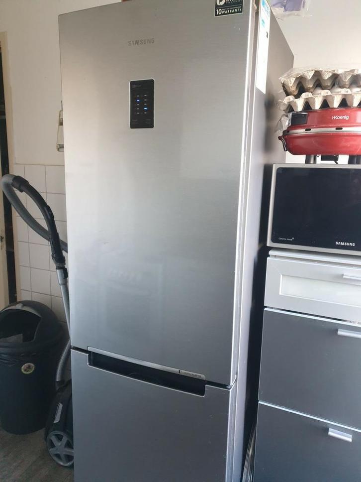 Koelkast me vriezer  SAMSUN, Witgoed en Apparatuur, Koelkasten en IJskasten, Zo goed als nieuw, 160 cm of meer, Ophalen