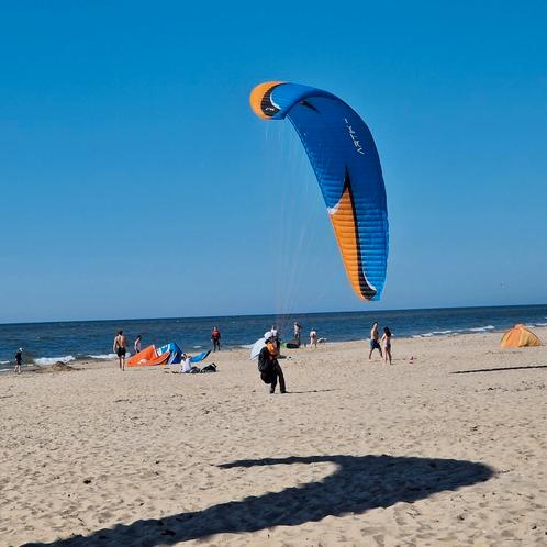 Niviuk Artik 4 maat 23, Sport en Fitness, Zweefvliegen en Paragliding, Zo goed als nieuw, Scherm, Ophalen of Verzenden