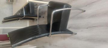  LEREN eettafelstoelen beschikbaar voor biedingen