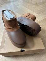 UGG Classic Mini Pumped Molded - Maat 39.5 - Nieuw!, UGG, Meisje, Laarsjes, Nieuw