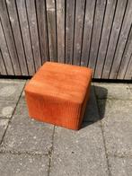 Poef!  Vintage mid century, Gebruikt, Hout, Ophalen of Verzenden, 50 tot 75 cm