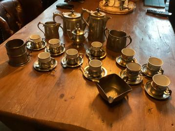 Antiek Tinnen Servies beschikbaar voor biedingen