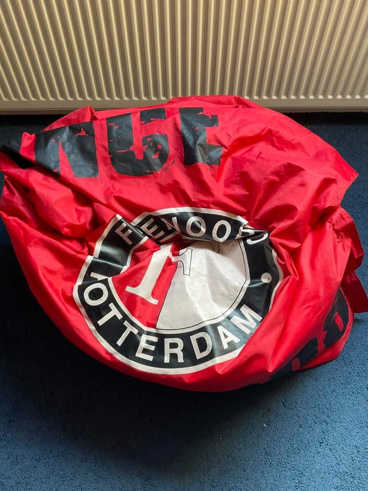 Feyenoord fanclub accesoires voor de boysroom, Huis en Inrichting, Zitzakken, Zo goed als nieuw, Zitzak, Ophalen