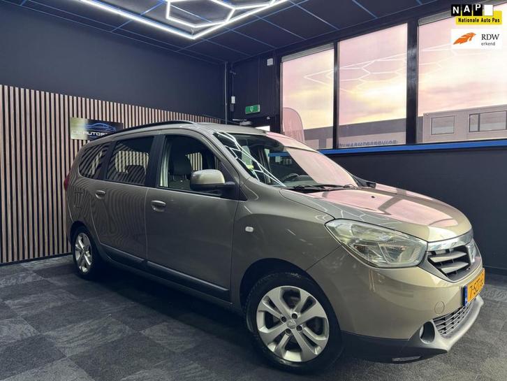 Dacia Lodgy 1.2 TCe Prestige 5p. Airco navi Cruise trekhaak, Auto's, Dacia, Bedrijf, Te koop, Lodgy, ABS, Airbags, Airconditioning