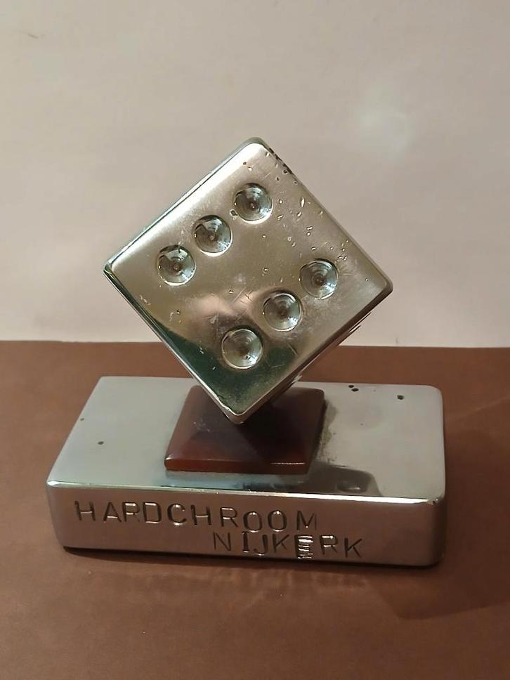 Zware Vintage  Presse-papier, Kubus /Dobbelsteen. Chrome, Antiek en Kunst, Curiosa en Brocante, Ophalen of Verzenden