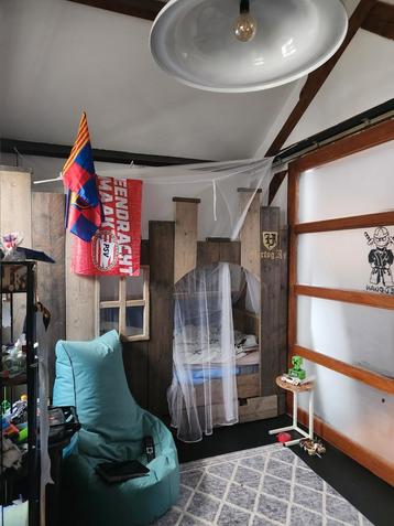 Kasteelbed 90x200 beschikbaar voor biedingen