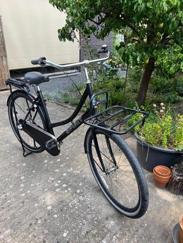 Zwarte Spirit Damesfiets 28" (incl. kettingslot) beschikbaar voor biedingen