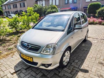 Opel Meriva 1.4 uit 2009 Grijs met Climate Control beschikbaar voor biedingen