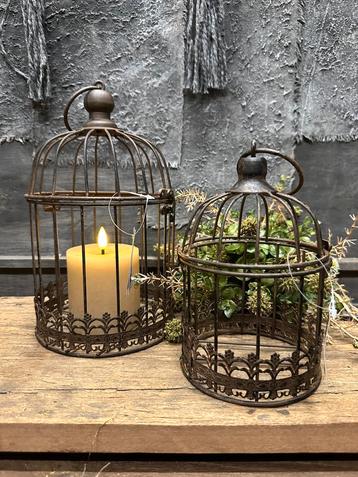 Set vogelkooien beschikbaar voor biedingen
