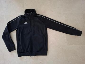zwart trainingsvest van Adidas beschikbaar voor biedingen
