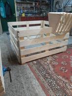 Nieuwe houten aflammerhekjes, Meerdere dieren, Schaap