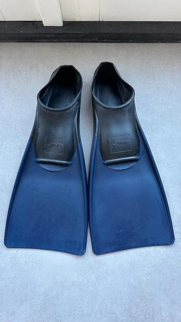Finis Floating zwemvinnen blauw/zwart beschikbaar voor biedingen