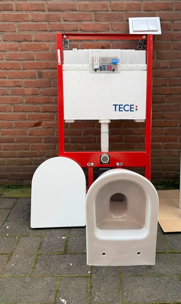 Inbouw WC set TECE, Doe-het-zelf en Verbouw, Sanitair, Gebruikt, Toilet, Ophalen