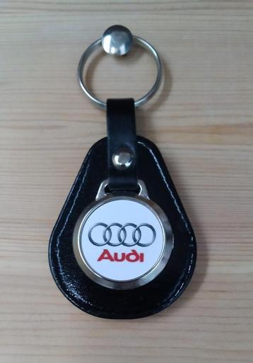 AUDI Sleutelhanger met logo . Zwart leer beschikbaar voor biedingen