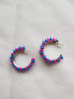 blauw met roze oorbellen, Overige materialen, Ophalen of Verzenden, Roze, Hangers