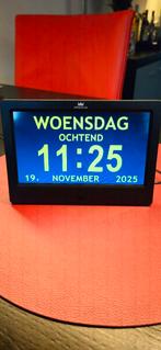Digitale Kalenderklok - Senioren Vriendelijk, Huis en Inrichting, Ophalen, Gebruikt, Digitaal, Staande klok