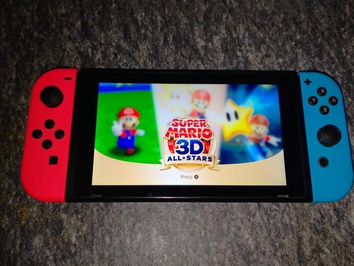 nintendo switch v1 unpatched, Spelcomputers en Games, Spelcomputers | Nintendo Switch, Zo goed als nieuw, Switch Original, Met 2 controllers