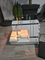 Husqvarna Huskylock 905 Lockmachine, Hobby en Vrije tijd, Naaimachines en Toebehoren, Ophalen, Zo goed als nieuw, Lockmachine