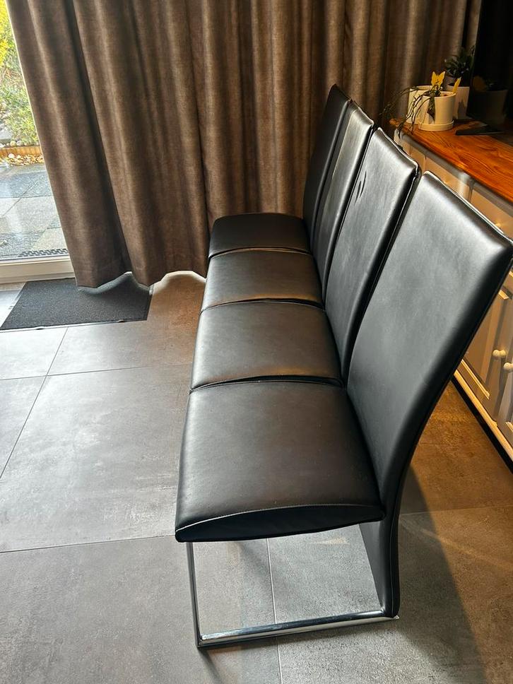 4 eetkamer stoelen mogen direct weg., Huis en Inrichting, Stoelen, Gebruikt, Vier, Stof, Zwart, Ophalen