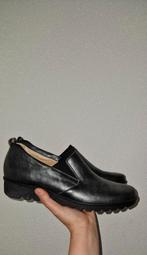 Dames schoenen hartjes xs maat 39 en half, Ophalen of Verzenden, Zo goed als nieuw, Zwart, Sneakers of Gympen