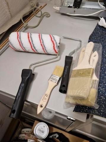 Kwasten en Verfroller Set beschikbaar voor biedingen