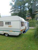 Goed onderhouden caravan met ruime voortent en luifel, Caravans en Kamperen, Caravans, Particulier, Luifel, Standaardzit, Chateau