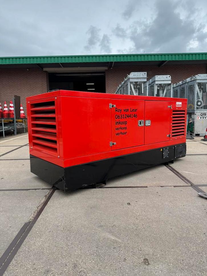 Iveco 63kva aggregaat top staat, Doe-het-zelf en Verbouw, Aggregaten, Dieselolie, 30 kVA of meer, Elektrisch startend, Geluidgedempt